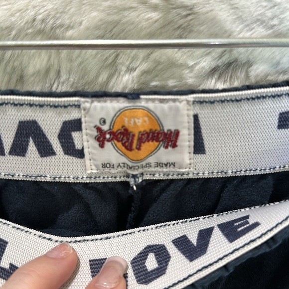 Vintage Hard Rock Cafe Shorts M - Picture 3 of 9